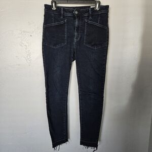 We the Free People Women's 31 Dark Wash Denim Ivy Skinny Jeans Raw Hem